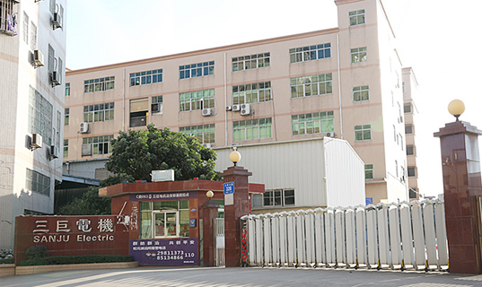 <b>信息技術(shù)打開散熱市場新空間，三巨電機(jī)拾級而上驅(qū)動發(fā)展</b>