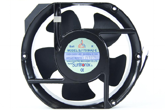 <b>搭配不同的電器功能需求，三巨電機(jī)散熱風(fēng)扇提供高效解決方案</b>